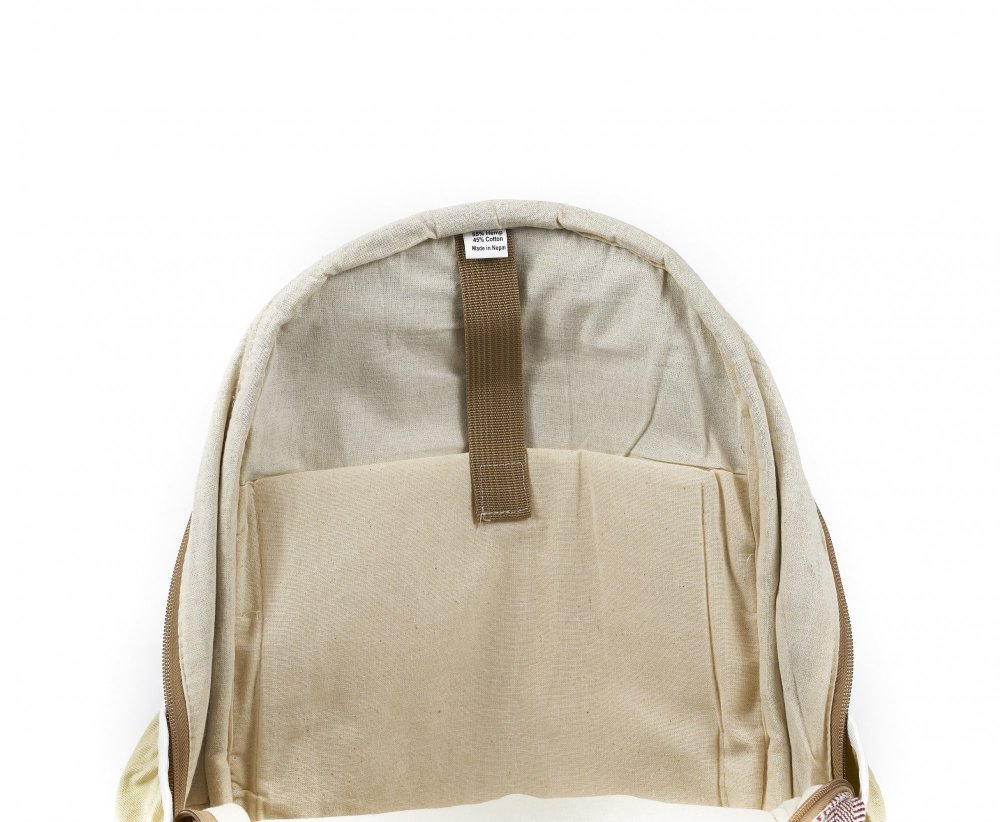 Plecak Himalayan Hemp z konopi i bawełny gheri. Standardowy rozmiar (mieści format A4). Posiada kieszeń na laptopa. Idealny do szkoły, pracy czy na uczelnię.