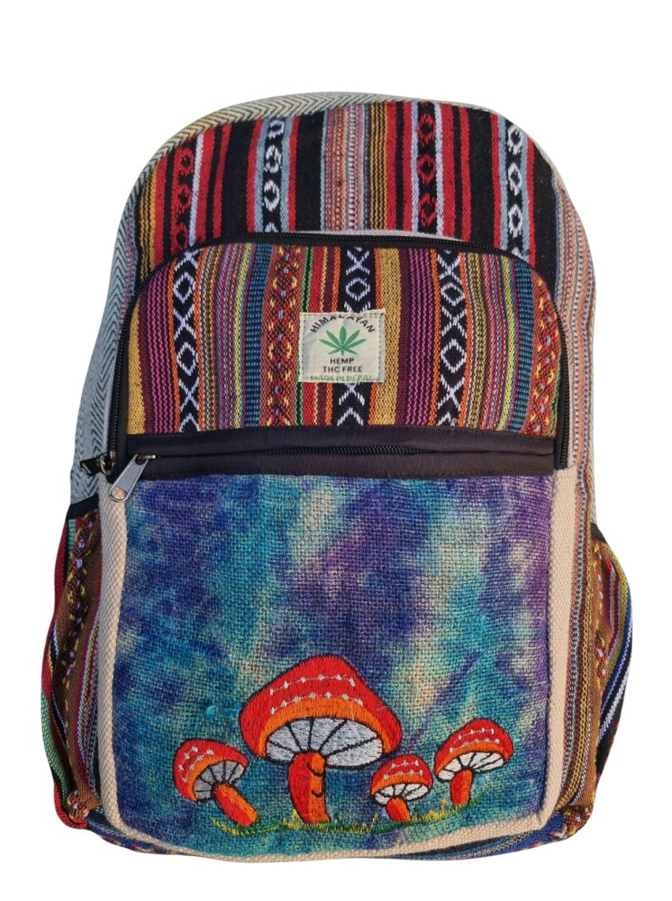 Plecak Himalayan Hemp z konopi i bawełny gheri ze wstawką TIE DYE i ręcznym haftem MUCHOMORY. 