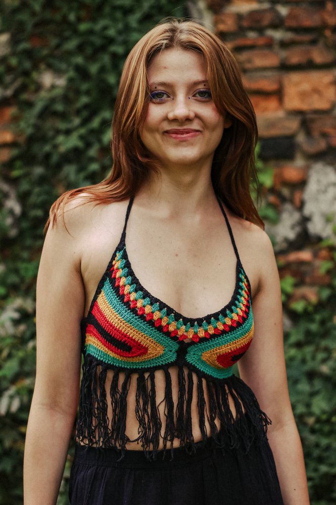 Crochet top w barwach RASTA. Idealny na festiwale, koncerty i letnie wyjazdy. Braletka hippie.