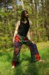 Ręcznie szyte w Nepalu ze 100% bawełny spodnie o kroju dzwony. Wzór patchwork w grzybki. Kolorowe, hippie spodnie, rozmiar uniwersalny.