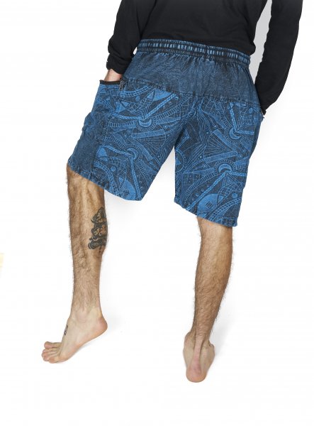 Shorts with psychedelic design 