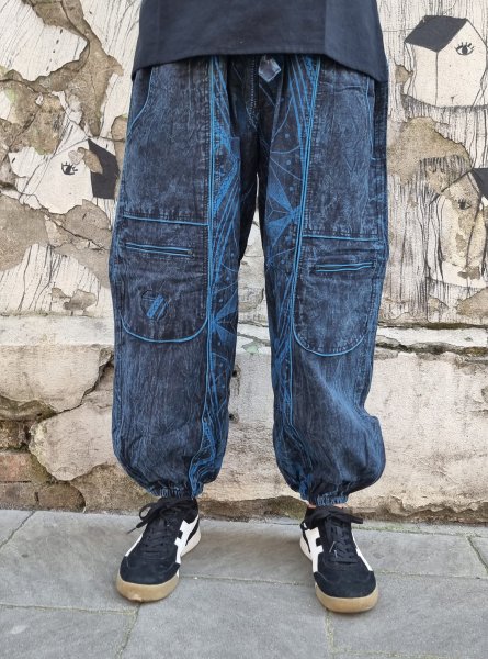 Luźne psychodeliczne spodnie stonewashed  niebieskie