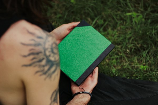 Notes handmade  pamiętnik ręcznie robiony z wyszywaną okładką z ZIELONĄ TARĄ